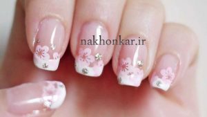 آموزش تخصصی کاشت های ناخن از 750 تومان