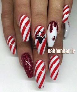 کاشت ناخن با لاک قرمز