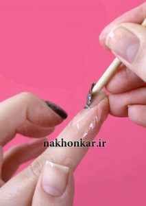 ریمو ناخن کاشته شده - روش ریمو کاشت ناخن - نحوه ریمو کاشت ناخن - بهترین روش برداشتن کاشت ناخن - چگونه کاشت ناخن را برداریم - چگونه کاشت ناخن را بکنیم